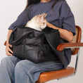 Gallery viewerに画像を読み込む, 【先行予約】Air Nest ONE ペット用スリングバッグ - pawdea