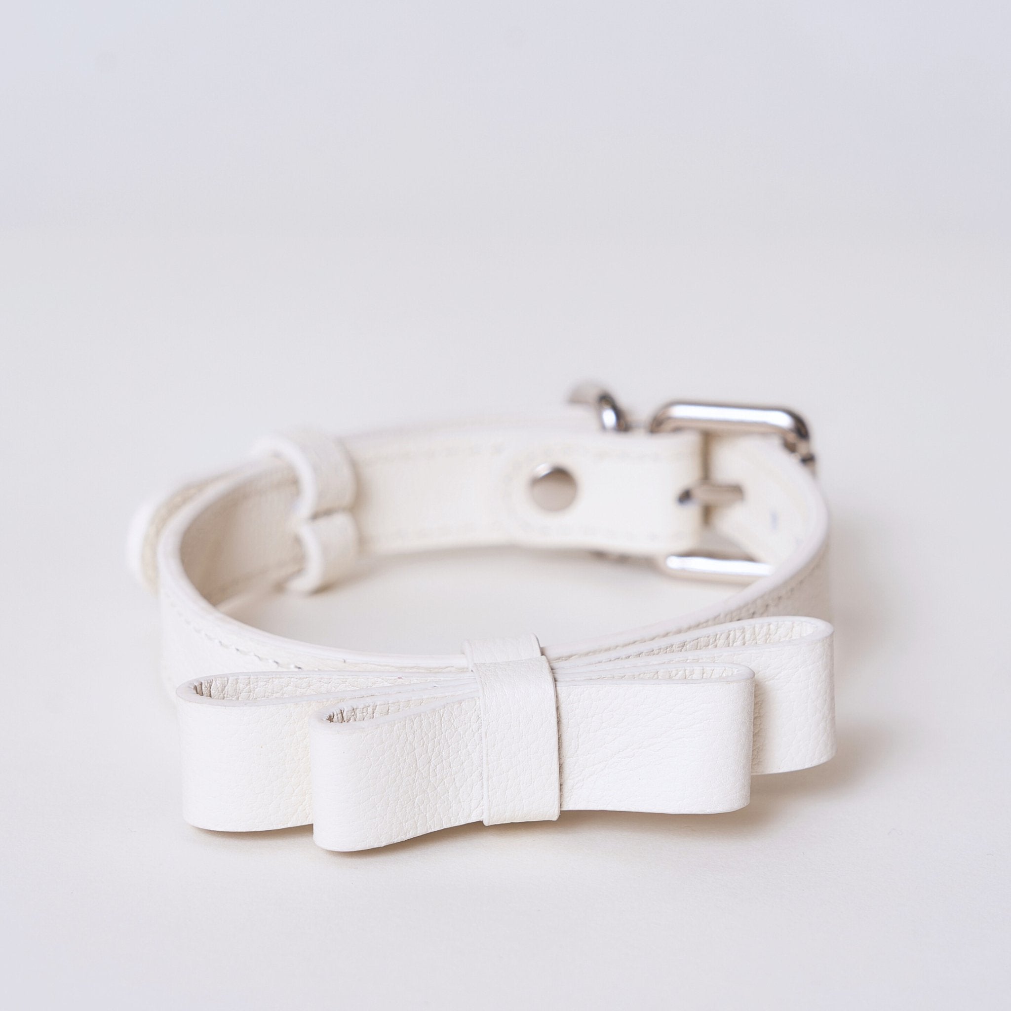 RIBBON COLLAR 本革製リボン首輪 – pawdea